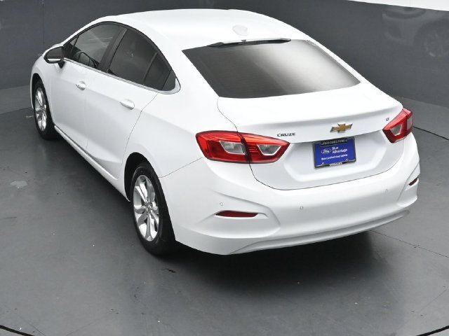Used 2019 Chevrolet Cruze LT w/ Convenience Package FWD image 48