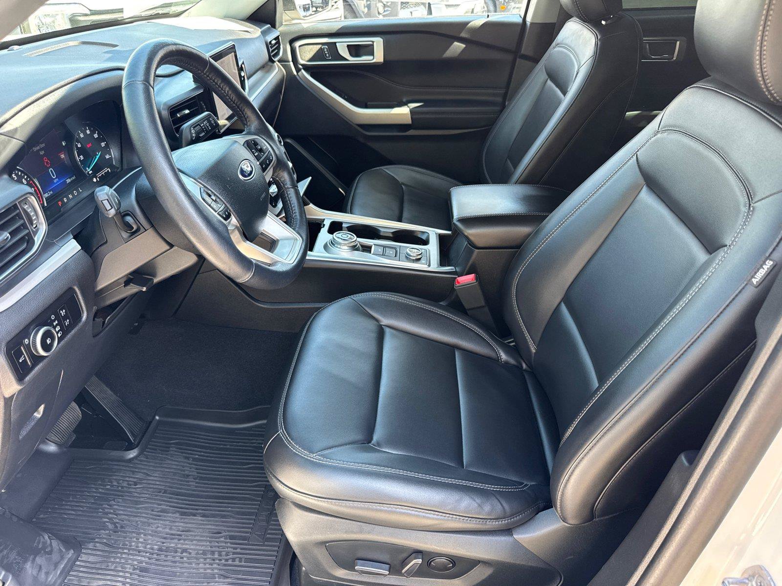 Certified 2023 Ford Explorer XLT w/ Equipment Group 202A AWD/4WD image 25