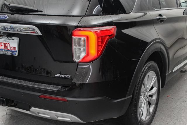 Certified 2023 Ford Explorer XLT w/ Equipment Group 202A AWD/4WD image 9