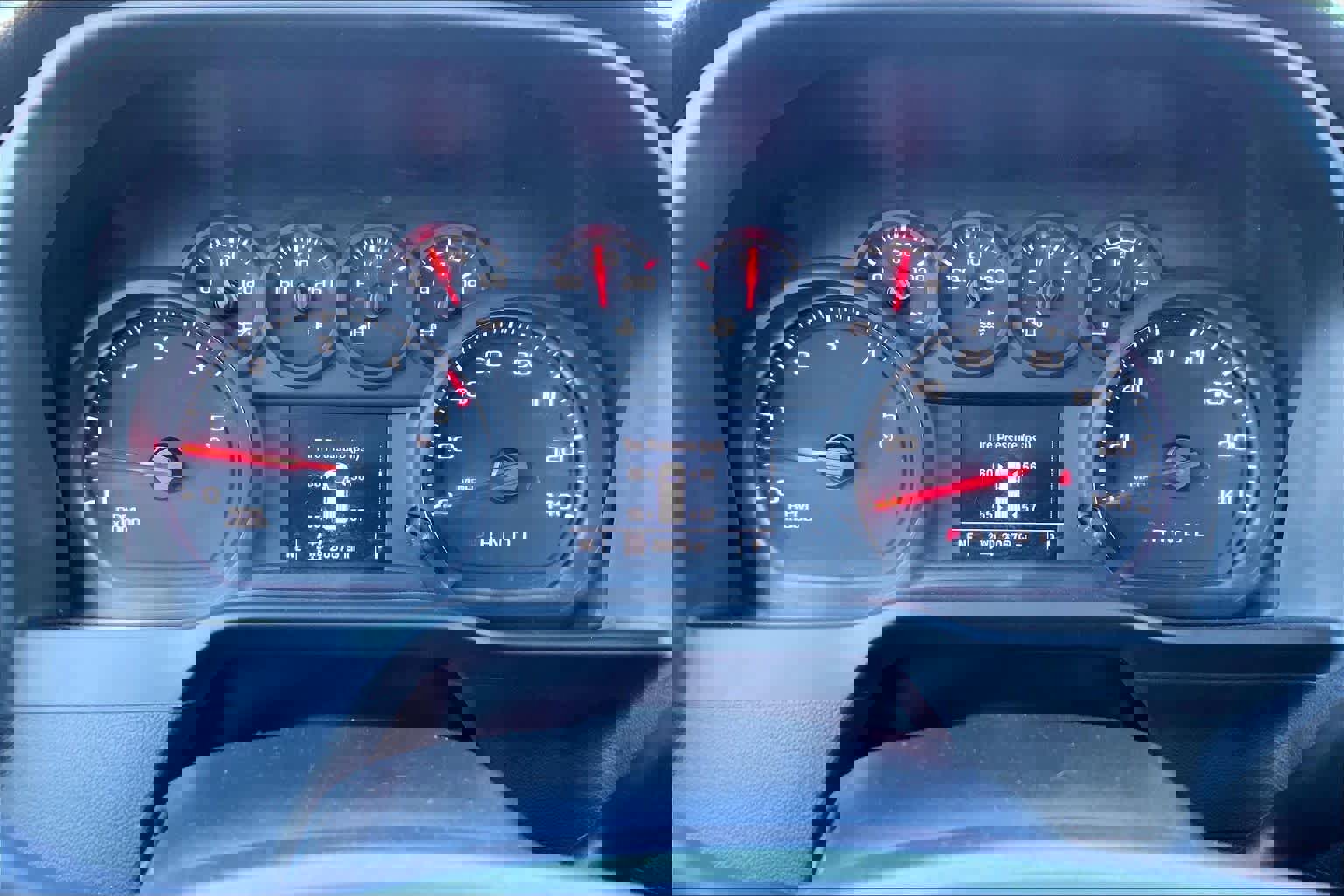 Used 2025 Chevrolet Silverado 2500 W/T image 25