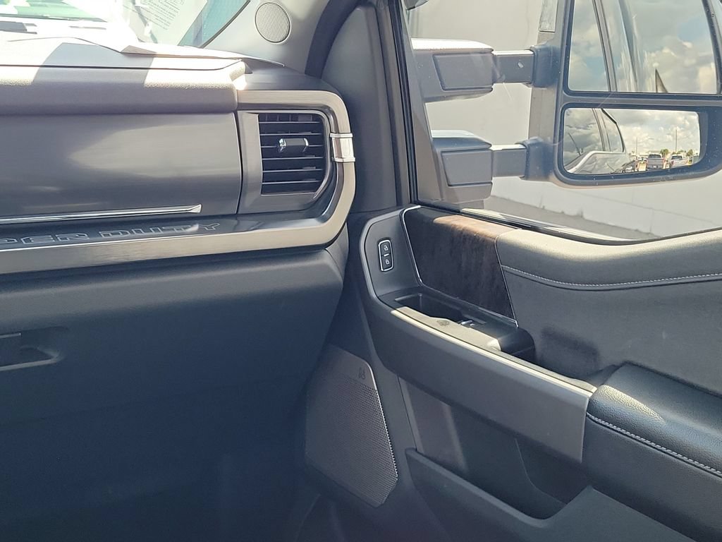 Certified 2025 Ford F250 Lariat w/ Chrome Package AWD/4WD image 16