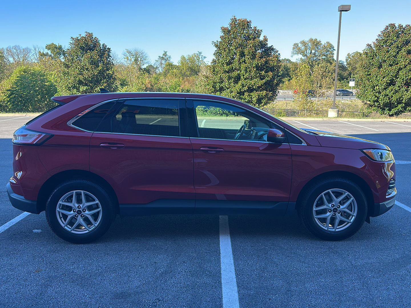 Certified 2024 Ford Edge SEL w/ Convenience Package AWD/4WD image 6