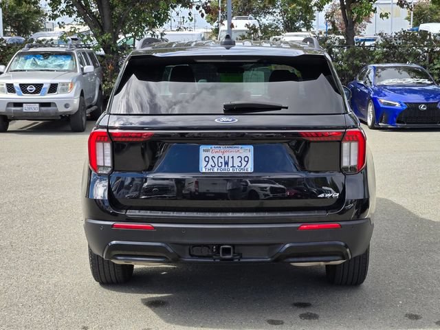 Certified 2025 Ford Explorer ST-Line AWD/4WD image 5