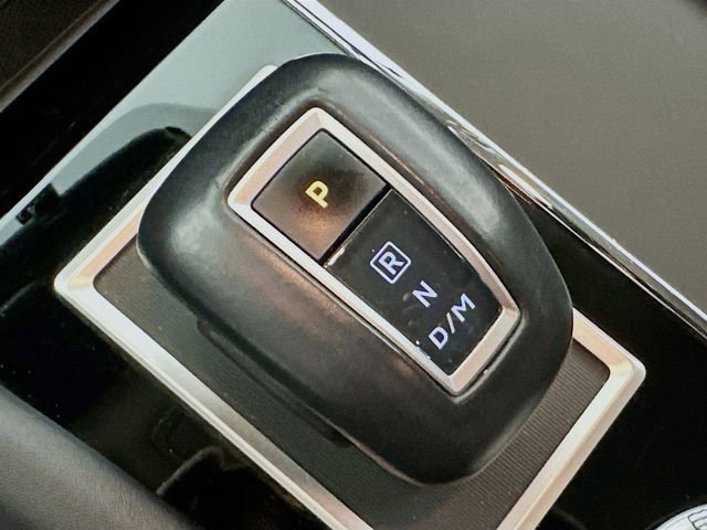 Used 2023 Mitsubishi Outlander SE image 18