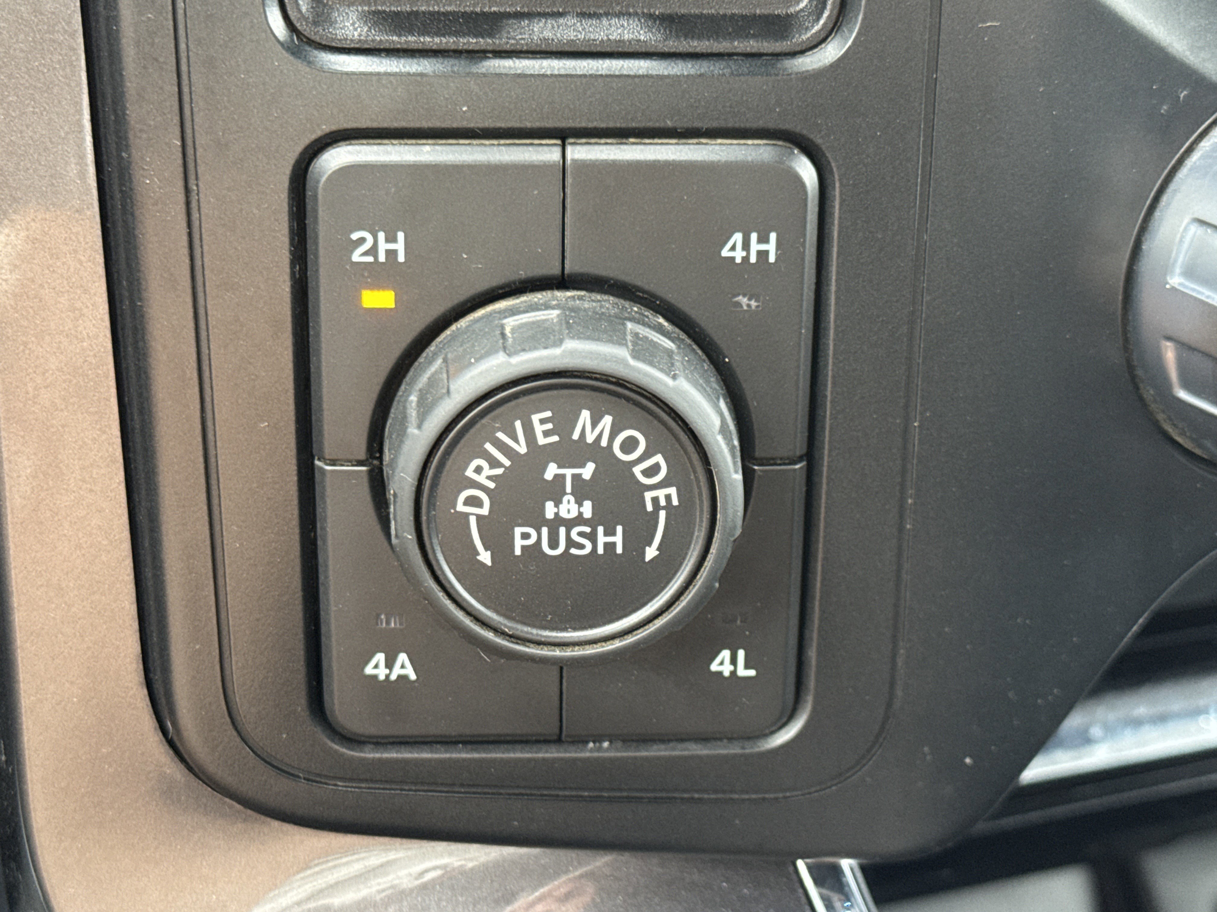 Certified 2023 Ford F150 Lariat w/ Equipment Group 502A High image 23