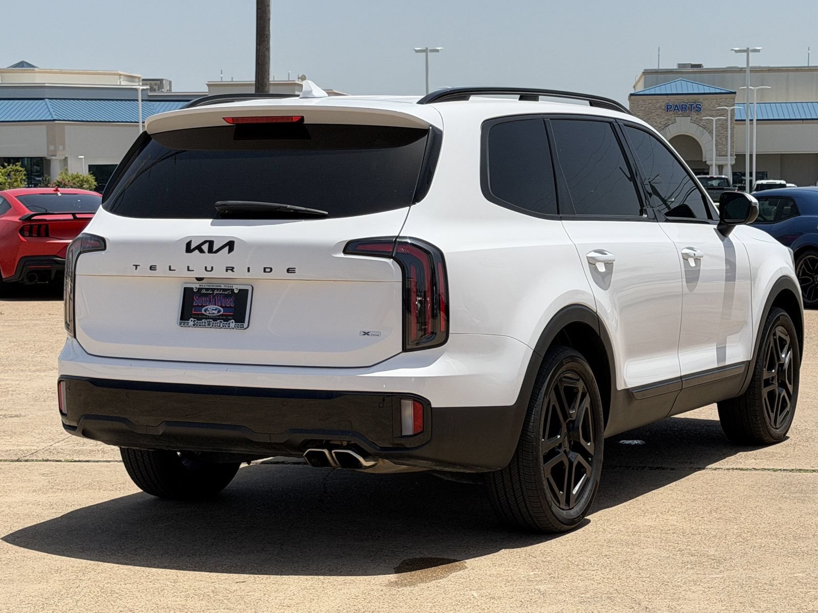 Used 2025 Kia Telluride EX X-Line AWD/4WD image 4