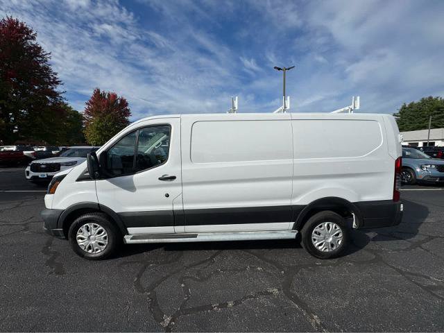 Certified 2025 Ford Transit 250 Low Roof w/ Exterior Upgrade Package RWD image 2