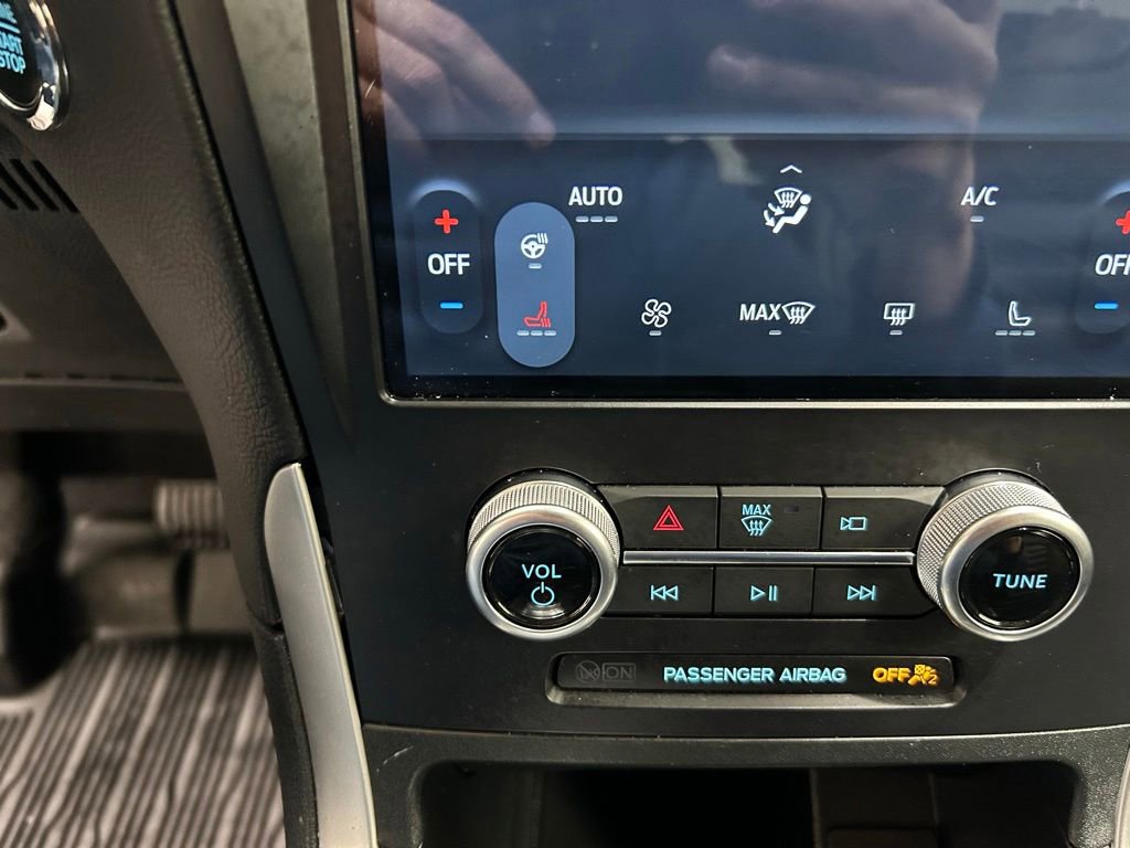 Certified 2024 Ford Edge SEL w/ Convenience Package AWD/4WD image 24