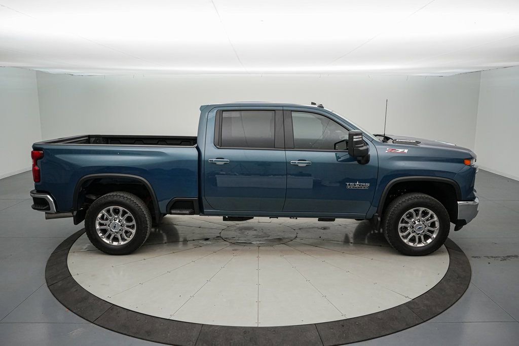Used 2025 Chevrolet Silverado 2500 LT w/ Texas Edition image 6