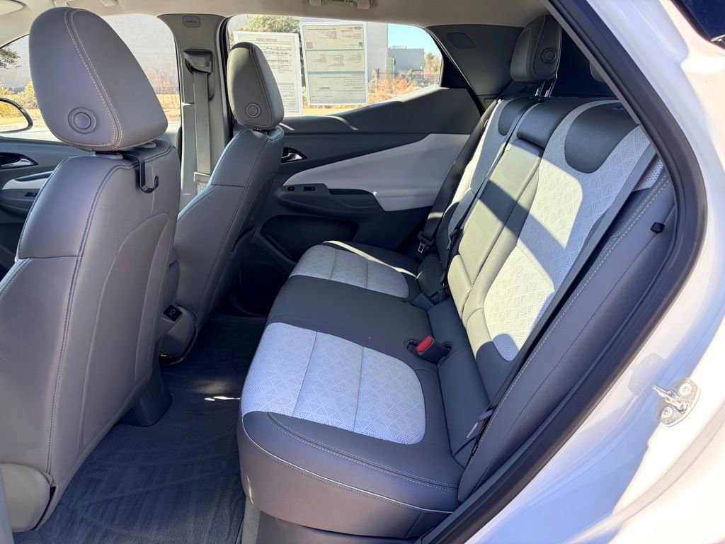 Used 2023 Chevrolet Bolt EUV Premier w/ Sun & Sound Package image 27