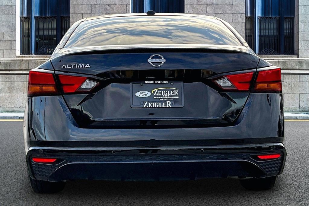 Used 2025 Nissan Altima 2.5 S FWD image 4