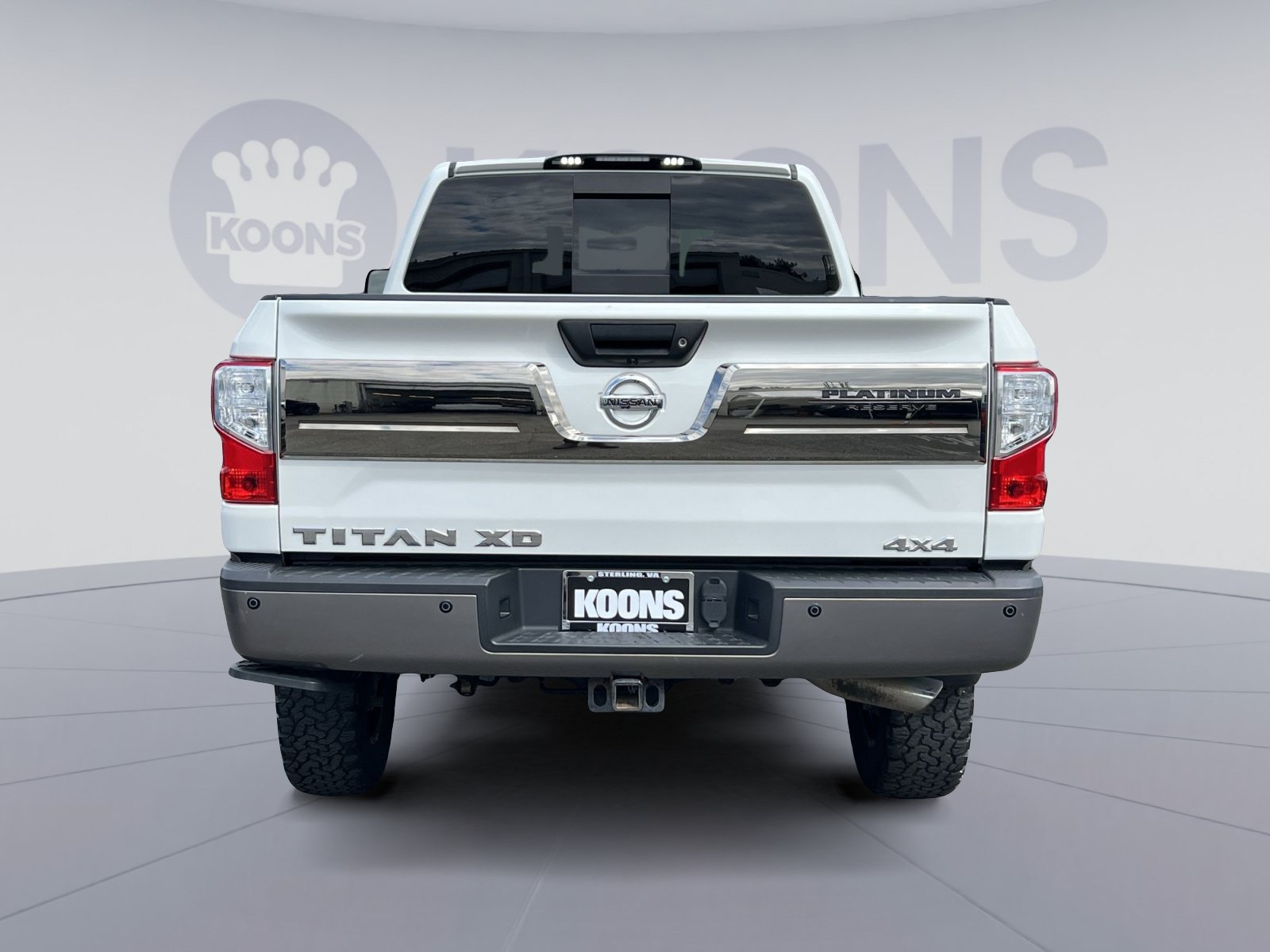 Used 2019 Nissan Titan Platinum Reserve w/ Platinum Utility Package AWD/4WD image 10
