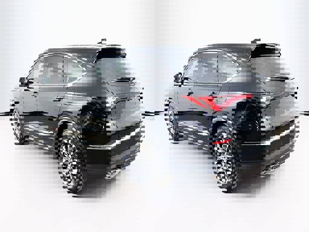 Used 2024 Acura MDX SH-AWD w/ Technology Package image 3