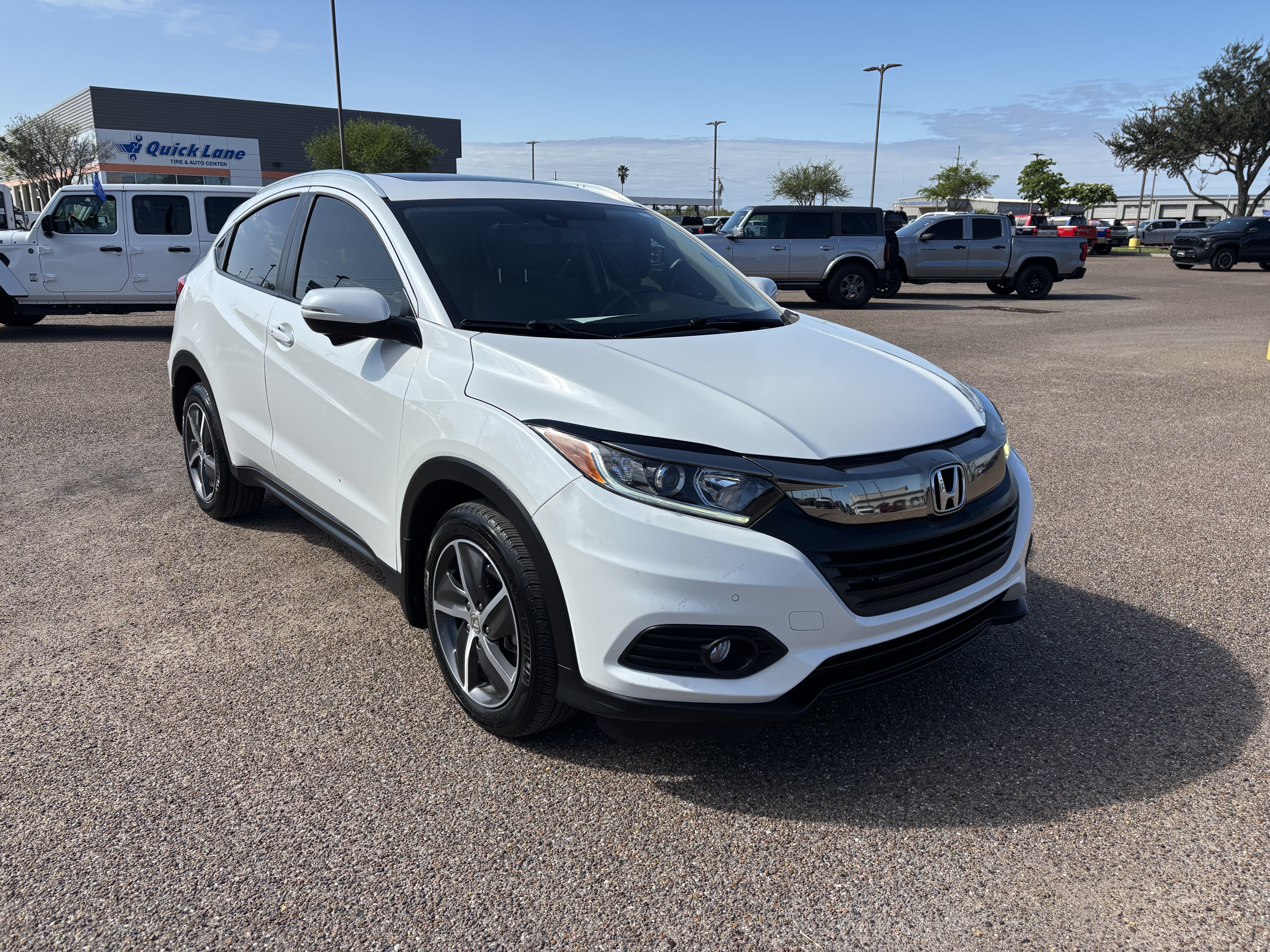 Used 2022 Honda HR-V EX-L image 5