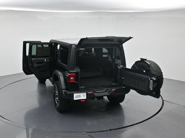 Used 2025 Jeep Wrangler Unlimited Rubicon AWD/4WD image 41