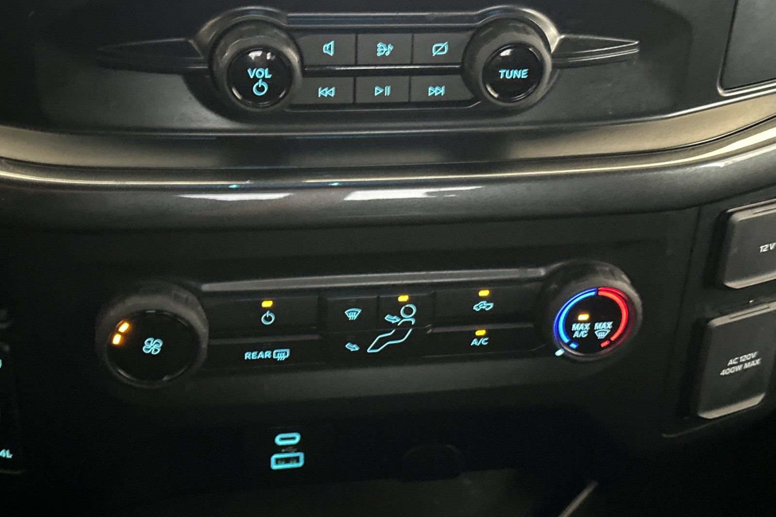 Certified 2022 Ford F150 XL w/ STX Appearance Package AWD/4WD image 14
