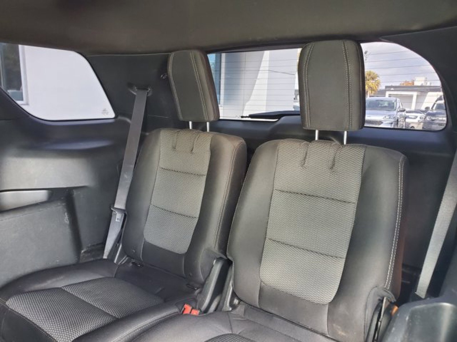 Certified 2018 Ford Explorer XLT image 28