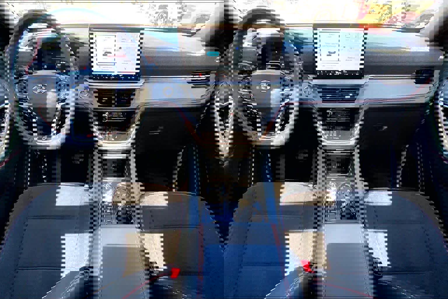 Certified 2025 Ford Explorer ST image 14