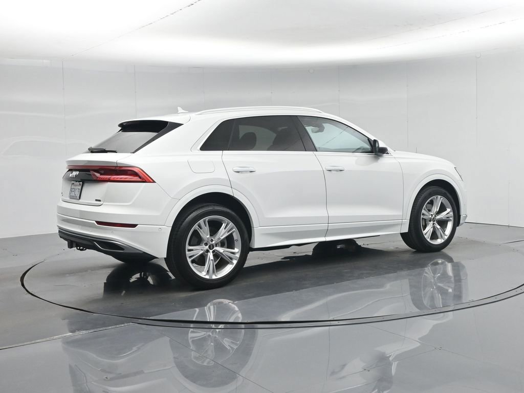Used 2023 Audi Q8 Premium Plus image 11