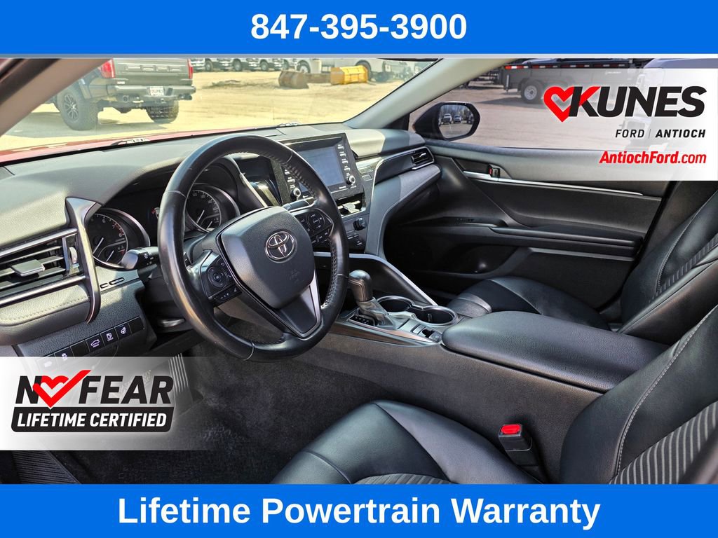 Used 2021 Toyota Camry SE w/ Cold Weather Package image 14