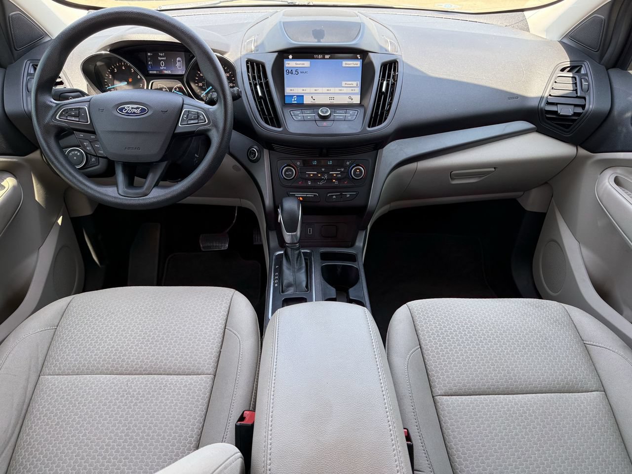 Certified 2019 Ford Escape SE FWD image 10