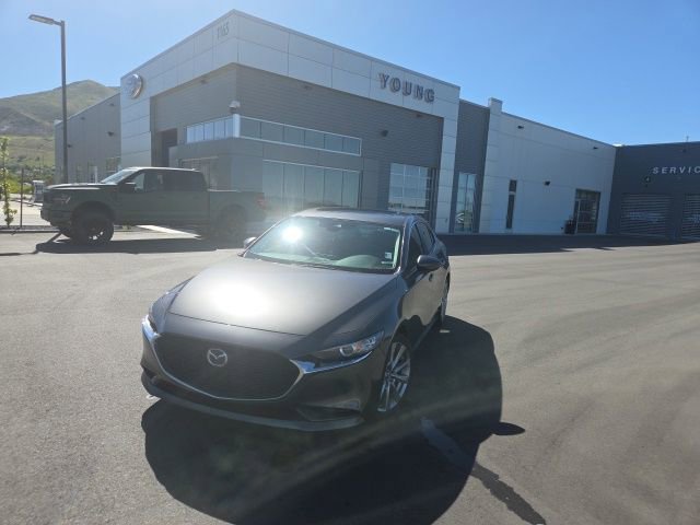 Used 2021 MAZDA MAZDA3 s FWD image 1