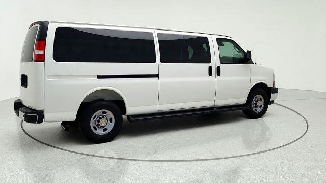 Used 2025 Chevrolet Express 3500 LT w/ LT Preferred Equipment Group RWD image 8