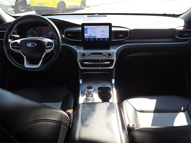 Certified 2022 Ford Explorer XLT w/ Equipment Group 202A image 11