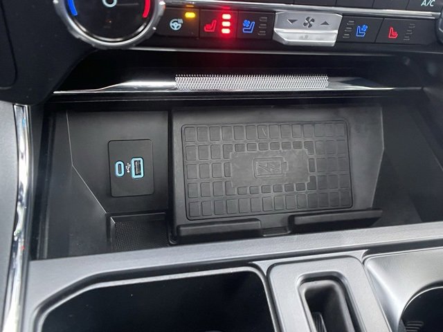 Certified 2022 Ford F150 Lariat w/ Equipment Group 502A High image 28