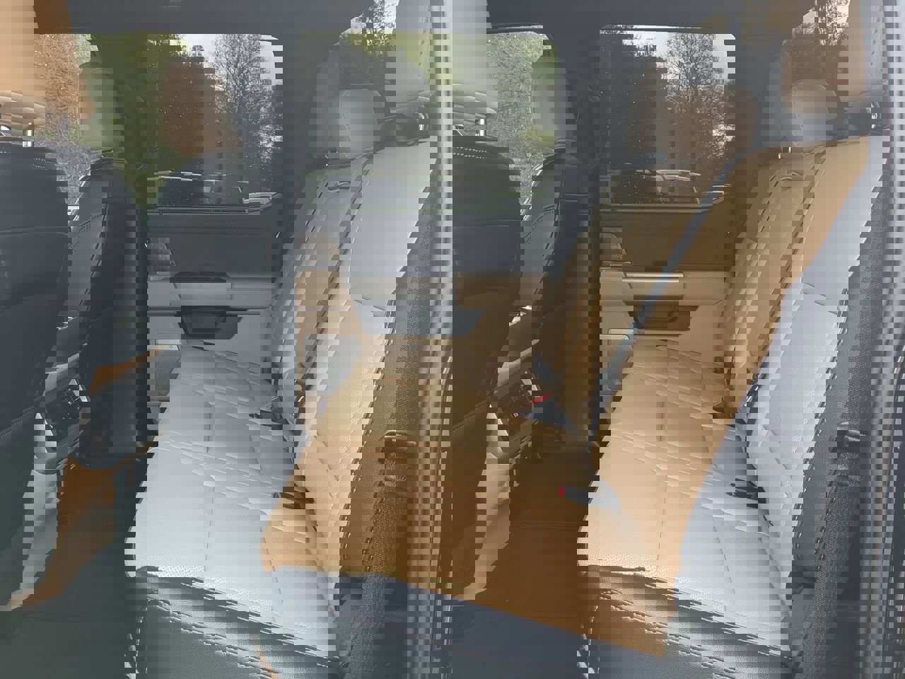 Certified 2024 Ford F250 Lariat w/ Chrome Package image 12