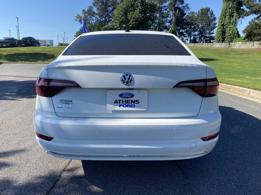 Used 2020 Volkswagen Jetta SE w/ SE Cold Weather Package FWD image 4