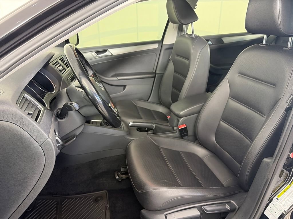 Used 2018 Volkswagen Jetta SE image 11