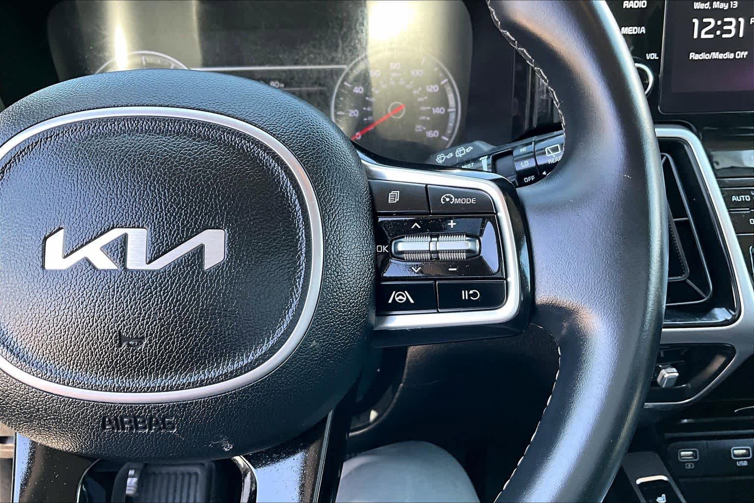Used 2022 Kia Sorento S FWD image 23