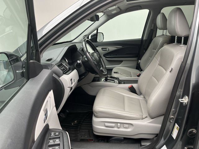 Used 2019 Honda Ridgeline RTL-T image 11