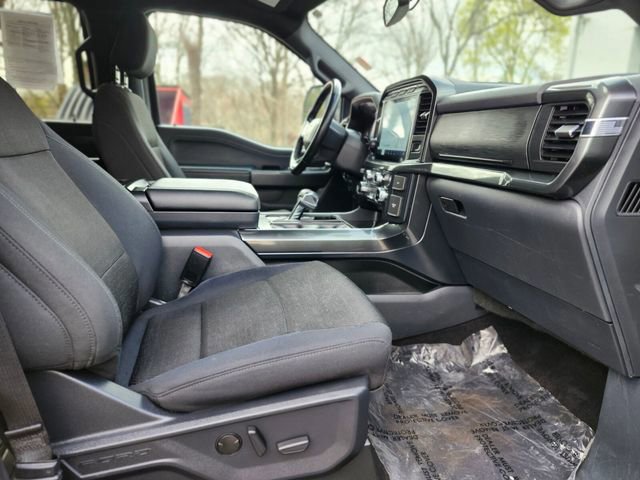 Certified 2022 Ford F150 XLT w/ Equipment Group 302A High image 11