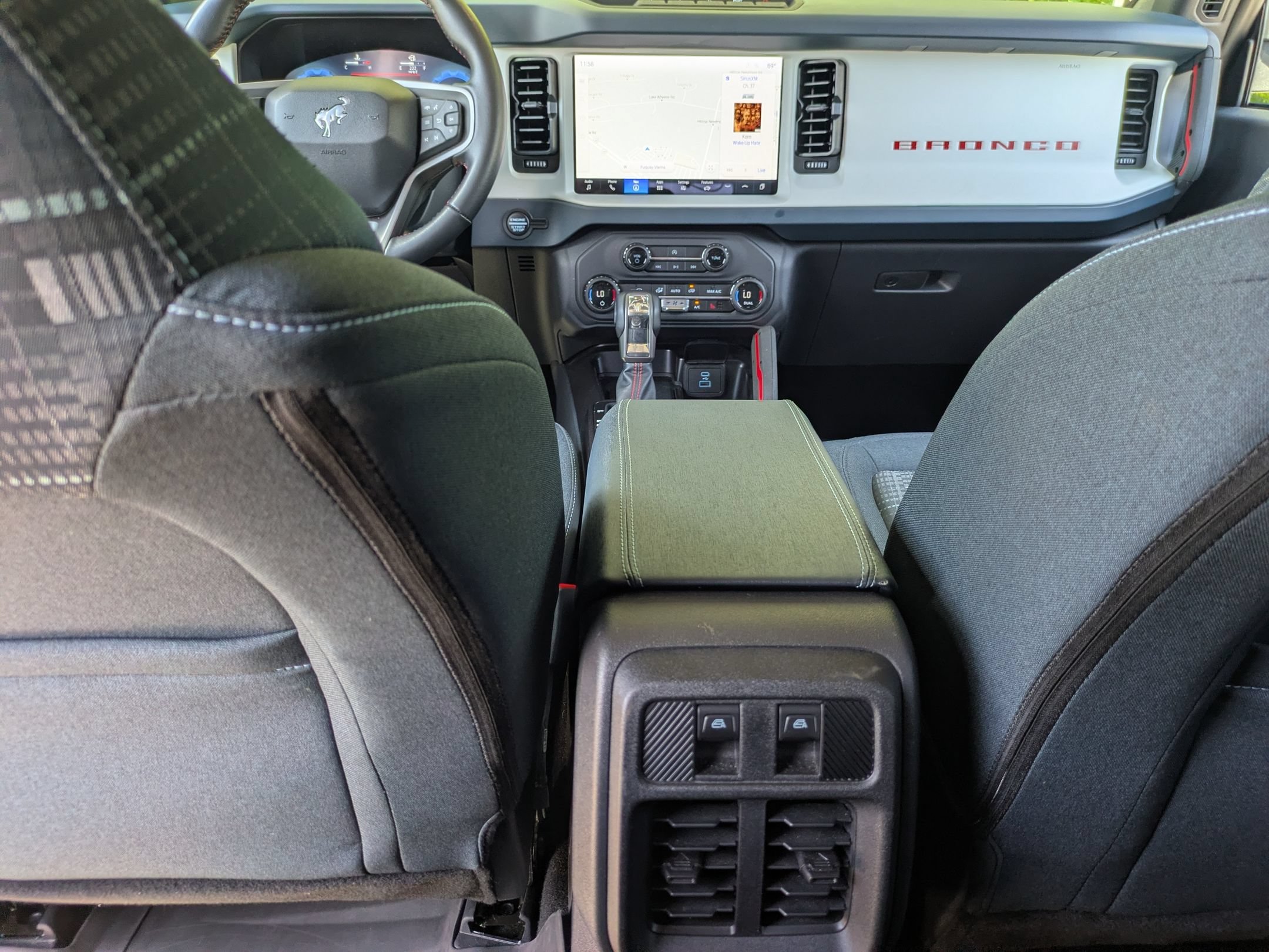 Certified 2025 Ford Bronco Heritage Edition AWD/4WD image 26