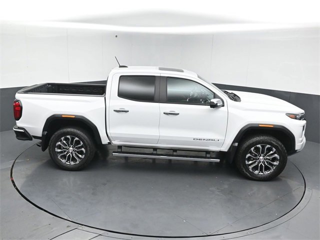 Used 2023 GMC Canyon Denali image 18