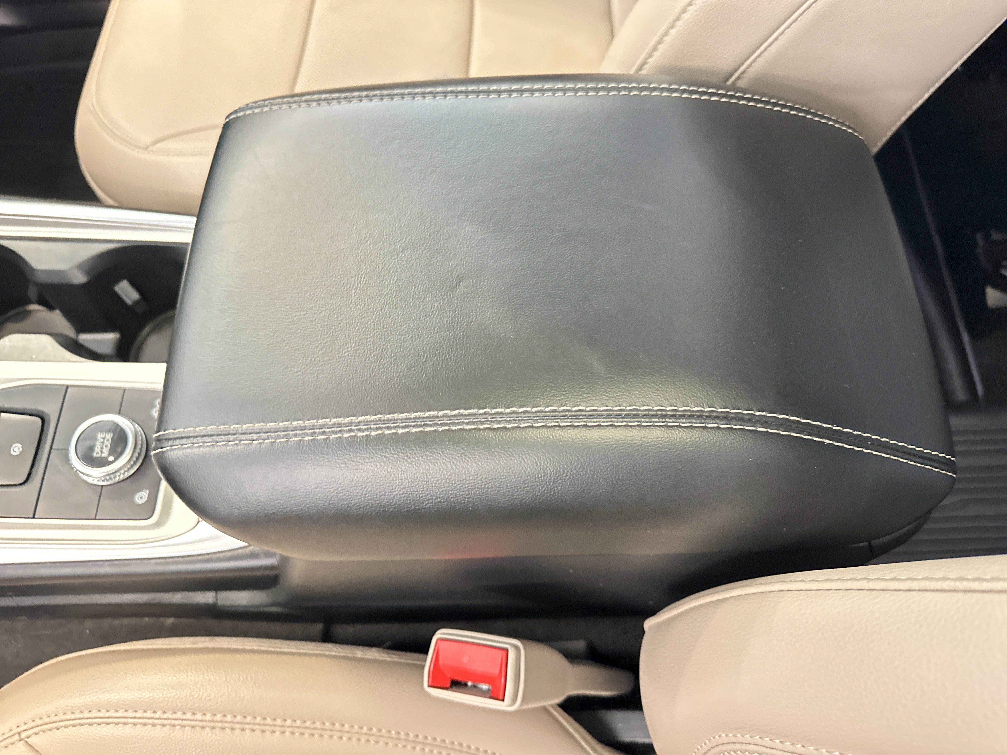 Certified 2023 Ford Explorer Limited w/ Equipment Group 301A image 34