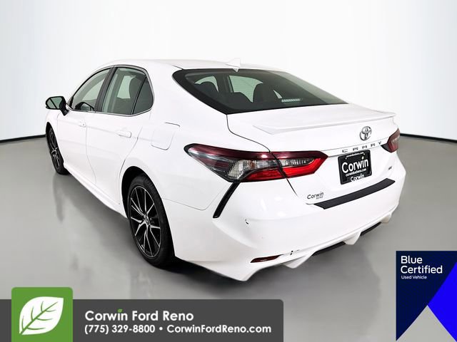 Used 2023 Toyota Camry SE image 3