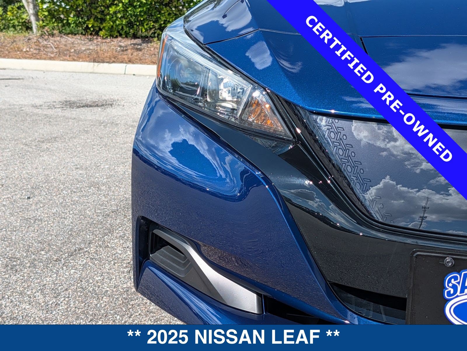 Used 2025 Nissan Leaf S FWD image 10