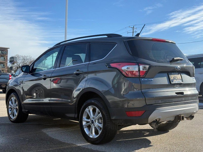 Certified 2018 Ford Escape SE w/ SE Sync 3 Package image 2