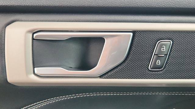 Certified 2024 Ford Explorer XLT image 22