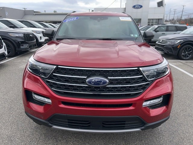 Certified 2022 Ford Explorer XLT w/ Equipment Group 202A image 6
