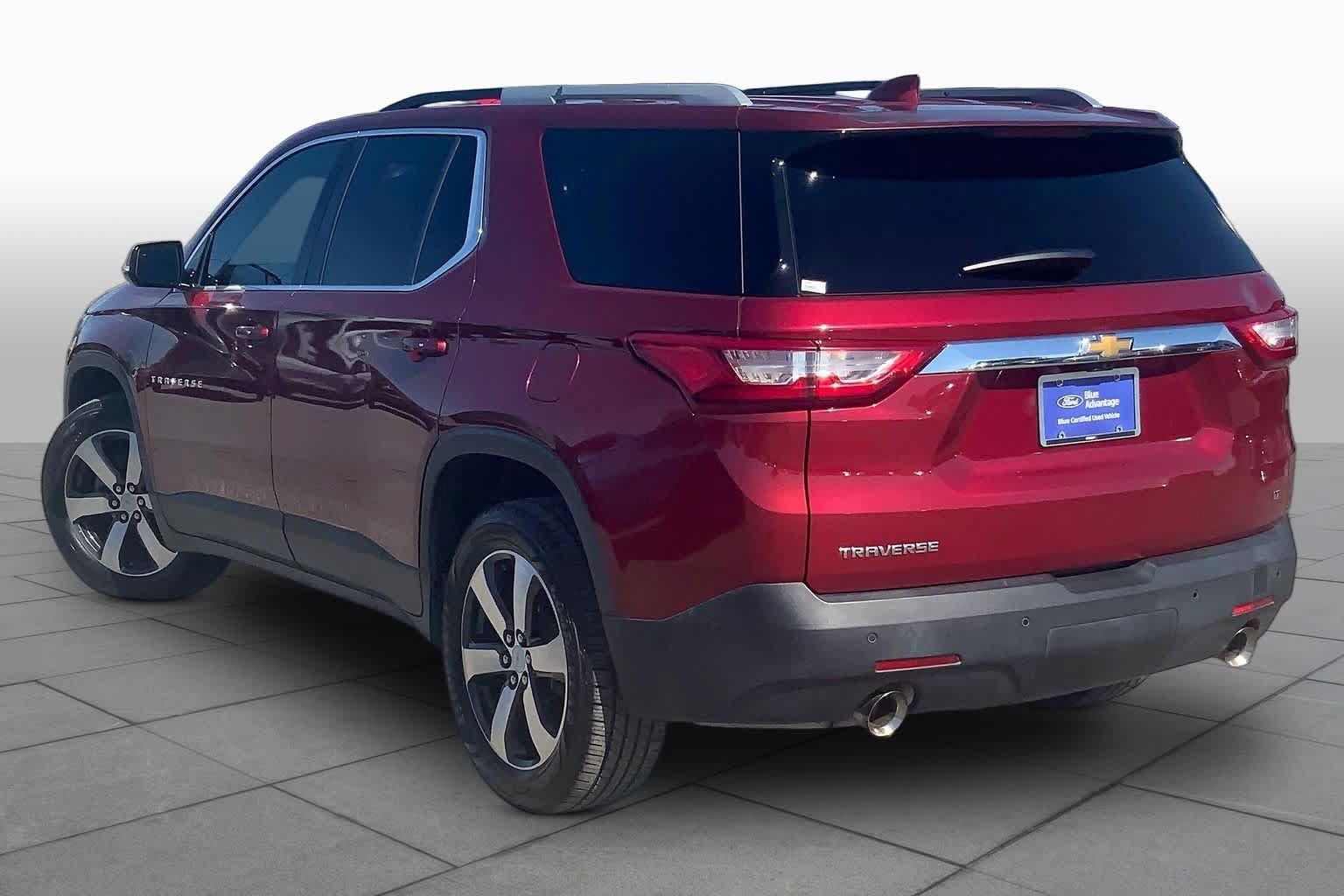 Used 2018 Chevrolet Traverse LT FWD image 12