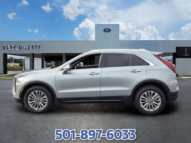 Used 2024 Cadillac XT4 Premium Luxury FWD image 2