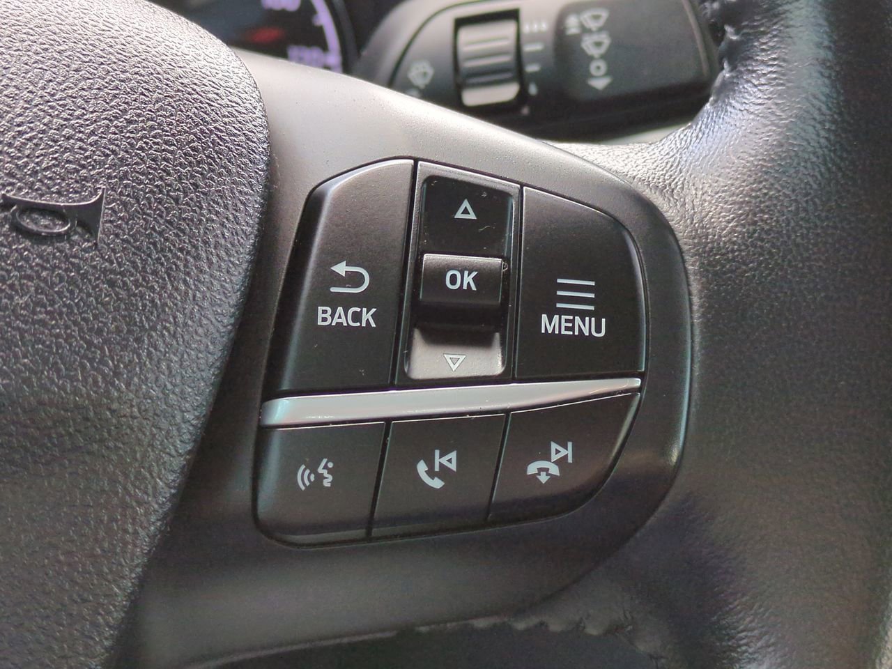 Certified 2022 Ford Maverick Lariat image 25