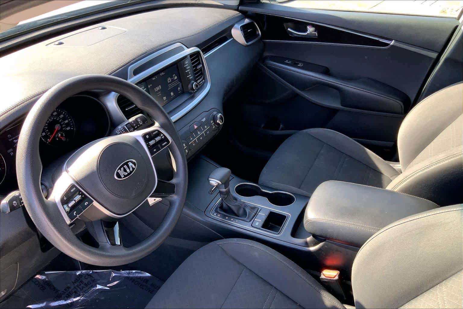 Used 2020 Kia Sorento L FWD image 16