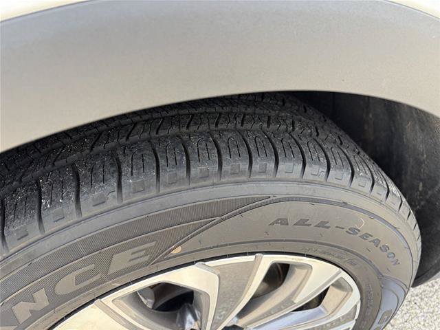 Used 2024 Buick Envision Preferred AWD/4WD image 10