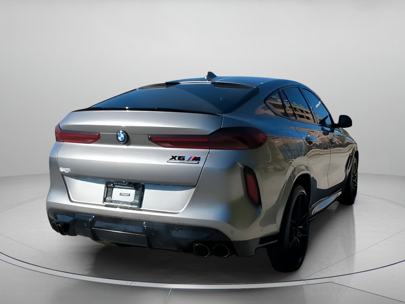 Used 2021 BMW X6 M image 18