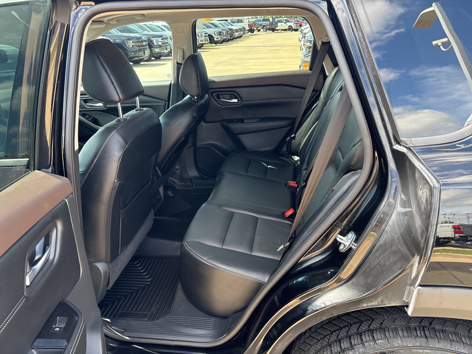 Used 2022 Nissan Rogue SL FWD image 13